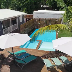  Hébergement de vacances Chez Rustine Et Pompette Guadeloupe